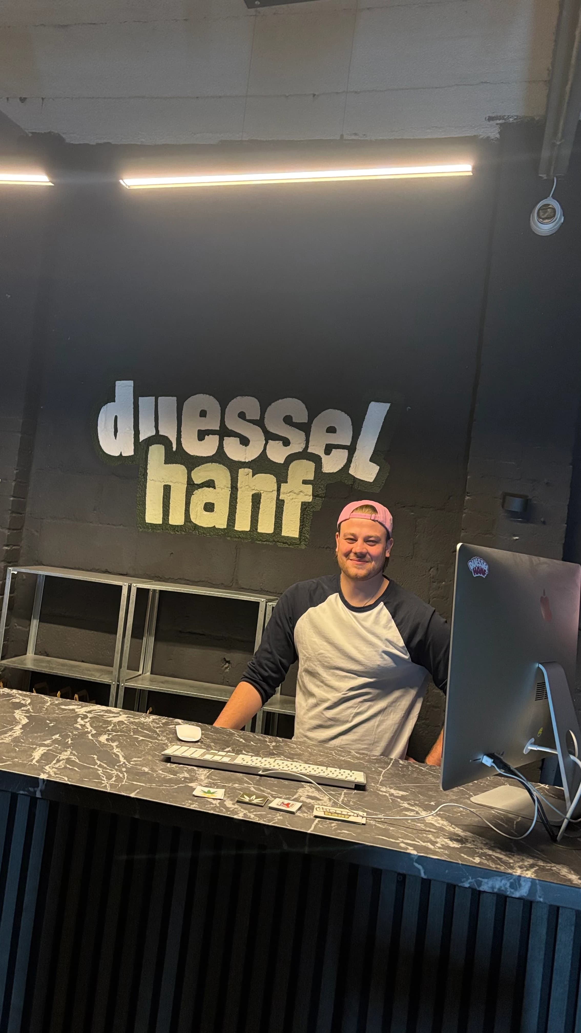 Empfangstheke im Cannabis Social Club Düsselhanf in Düsseldorf
